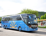 Luxusliner Setra 516 HDH von Perseus Reisen aus der BRD in Krems gesehen.