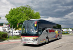 Setra 515 HD von Dysli Reisen aus der CH in Krems.