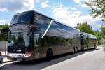 Setra 517 HDH von SCHFER Reisen aus der BRD 06/2017 in Krems.