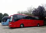 VOLVO 9700 von Neubauer Reisen aus Linz/Obersterreich am 16.9.2014 in Krems gesehen.