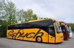 VOLVO 9700 von Schuch Reisen aus sterreich am 4.5.2015 in Krems unterwegs.