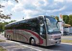 Volvo 9900 von Fuchs Reisen aus sterreich 2017 in Krems.