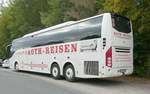 Volvo 9700 vom Reiseunternehmen ROTH aus Hünfelden-Kirberg steht im September 2019 in Hünfeld