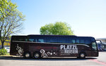 Volvo 9900 von Platzl Reisen aus sterreich in Krems gesehen.