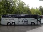 Volvo 9900 von Wetterstein aus Österreich beim Schloss Linderhof.