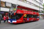 Sightseeing Bus mit offenem Oberdeck Volvo  am 12.6.2012 in Oslo unweit des Parlaments.