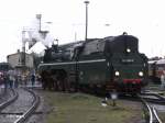 02 0201-0 macht sich im BW Sch�neweide f�r die R�ckfahrt bereit.