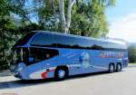 Neoplan Cityliner von Karl Heitauer Busreisen aus der BRD im Herbst 2013 in der Wachau/N..