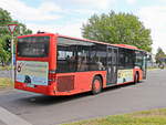 Setra S 415 NF beim Abbiegevorgang vom Parkplatz des Regionalbahnhof Berlin Flughafen Schnefeld am 14.