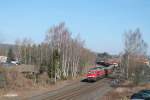 232 209-7 f�hrt mit dem 51612 Seddin - N�rnberg Frankenwald-Umleiter in Marktredwitz ein.