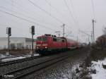 111 148-3 zieht den RE 4244 N�rnberg HBF mit etwas versp�tung durch Obertraubling.