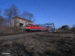 143 868-8 verl�sst Eisenh�ttenstatd mit RB11 Cottbus.
