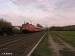 143 094-1 zieht eine RB Jossa durchs Maintal bei th�ngersheim.