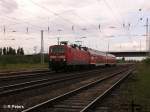 143 305-1 verl�sst Eisenh�ttenstadt mit einer RB11 Cottbus.