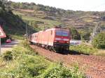 143 366-3 f�hrt in Oberwesel mit der RB Mainz ein 24.07.08
