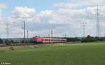 143 215-2 hat Ludersheim mit der S2 39614 Altdorf bei Nürnberg - Roth verlassen und wird jeden Moment Winkelhaid erreichen.