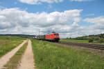 145 001-4 zieht mit einem KLV-Zug bei Treuchtlingen gen Süden. Mein letztes Bild einer 145 von DB Cargo.Ab 14.06 wurden alle 145iger abgestellt. 28.05.24