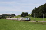 193 116 mit einem  EKOL-KLV  aus Mnchen kommend am 7. August 2024 bei Axdorf.