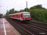 928 514 rollt solo in Richtung D�sseldorf HBF bei D�sseldorf V�lklingerstrasse vorbei.
