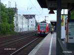 423 794 hat D�sseldorf-V�lklingerstrasse mit der S11 Bergisch Gladbach erreicht.