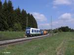 223 144 mit Schachtelzug bei F�hring gen Hof.