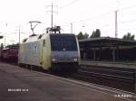 ES64 F-902 der ITL rollt durch Berlin-Sch�nefeld.