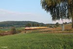 218 105 bef�rdert bei Lengenfeld den DGV 92757 in Richtung Hof.