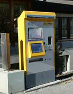(242'296) - PostAuto-Billetautomat am 8. November 2022 in Andeer, Heilbad