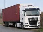 MAN TGX 18.480 Containersattelzug in Goldenstädt.