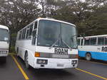 roam-tongariro/610945/191290---roam-tongariro---emt571 (191'290) - Roam, Tongariro - EMT571 - Mitsubishi am 24. April 2018 in Whakapapa, Bus Parkplatz