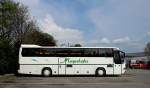 Neoplan Transliner von Mayerhofer Reisen aus sterreich im April 2014 in Krems gesehen.