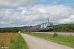 193 235 zieht bei Pölling ein LKW-Walter Zug in Richtung Süden.