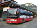 (255'798) - AFA Adelboden - Nr. 24/BE 26'701/PID 10'040 - Setra am 1. Oktober 2023 in Meiringen, Postautostation (Einsatz: PostAuto fr Engstlenalp-Bus)