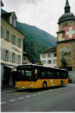 (054'527) - Mattli, Wassen - UR 9261 - Mercedes am 22. Juli 2002 in Altdorf, Telldenkmal