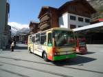 (133'364) - OBZ Zermatt - Nr. 4/VS 143'405 - Vetter (ex Nr. 2) am 22. April 2011 beim Bahnhof Zermatt