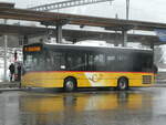 Gstaad/802246/245069---postauto-bern---nr (245'069) - PostAuto Bern - Nr. 11'113/BE 745'481/PID 11'113 - Solaris (ex Nr. 481) am 15. Januar 2023 beim Bahnhof Gstaad