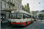 (071'501) - SW Winterthur - Nr. 123 - Saurer/FHS Gelenktrolleybus am 4. Oktober 2004 beim Hauptbahnhof Winterthur