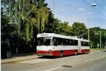 (080'201) - SW Winterthur - Nr. 122 - Saurer/FHS Gelenktrolleybus am 28. August 2005 in Winterthur, Schloss