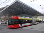 (157'658) - SW Winterthur - Nr. 123 - Hess/Hess Gelenktrolleybus am 6. Dezember 2014 beim Hauptbahnhof Winterthur