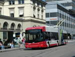 (255'007) - SW Winterthur - Nr. 111 - Hess/Hess Gelenktrolleybus am 9. September 2023 beim Hauptbahnhof Winterthur