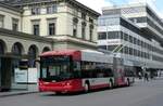 (281'153) - SW Winterthur - Nr. 103 - Hess/Hess Gelenktrolleybus am 10. Oktober 2025 beim Hauptbahnhof Winterthur