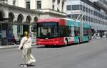 (286'671) - SW Winterthur - Nr. 120 - Hess/Hess Gelenktrolleybus am 2. Mai 2026 beim Bahnhof Winterthur