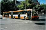 (042'116) - TPG Genve - Nr. 220/GE 96'805 - Mercedes am 19. Juli 2000 beim Bahnhof Genve