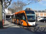 (169'089) - TPG Genve - Nr. 1618 - Van Hool Gelenktrolleybus am 7. Mrz 2016 in Genve, Place des Vingt-Deux-Cantons