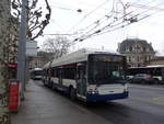 (189'138) - TPG Genve - Nr. 742 - Hess/Hess Gelenktrolleybus am 12. Mrz 2018 in Genve, Place des Vingt-Deux-Cantons