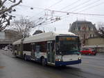 (189'167) - TPG Genve - Nr. 733 - Hess/Hess Gelenktrolleybus am 12. Mrz 2018 in Genve, Place des Vingt-Deux-Cantons