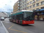 (220'421) - VB Biel - Nr. 51 - Hess/Hess Gelenktrolleybus am 31. August 2020 beim Bahnhof Biel