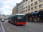 (220'436) - VB Biel - Nr. 55 - Hess/Hess Gelenktrolleybus am 31. August 2020 beim Bahnhof Biel