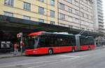 (282'751) - VB Biel - Nr. 91 - Hess/Hess Gelenktrolleybus am 4. Dezember 2025 beim Bahnhof Biel