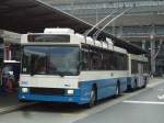 (145'678) - VBL Luzern - Nr. 260 - NAW/R&J-Hess Trolleybus am 8. Juli 2013 beim Bahnhof Luzern